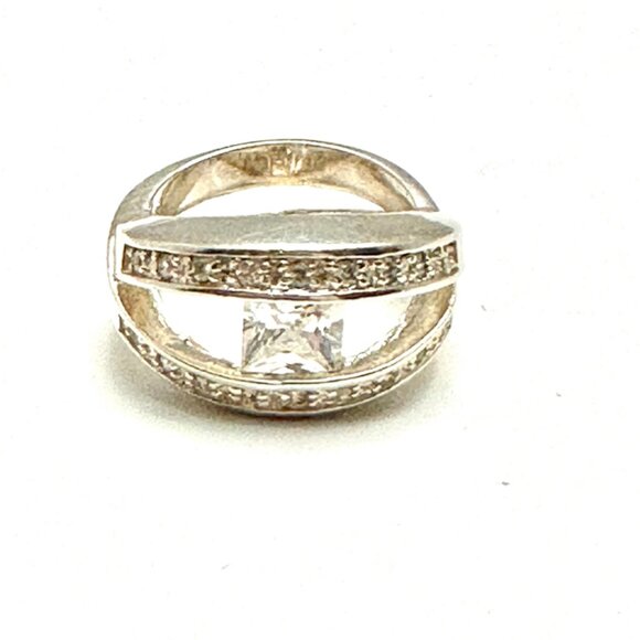 Sterling Silver Stamped 925 Ring with 1 Carat square Cut Cubic Zirconia Size 9 - Picture 1 of 6